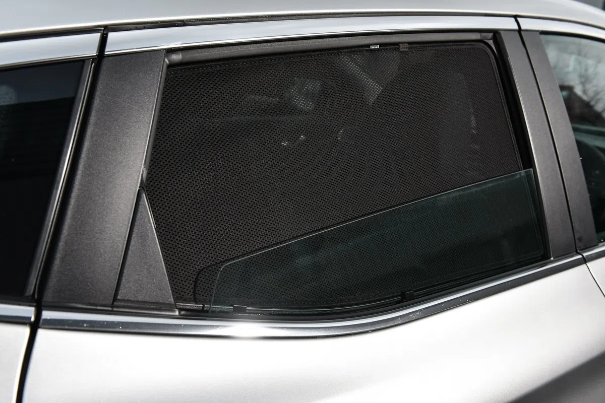 Fahrzeugspezifische Sonnenschutz Blenden passend für Skoda Karoq ab 2017- Komplett-Set AZ17002420