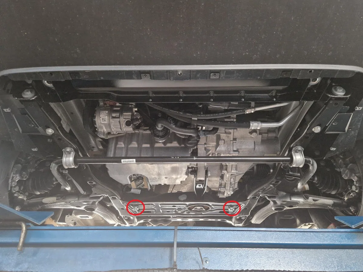 Metallschutz unter dem Motor, kompatibel mit der Marke VW Crafter – (2017–2025)