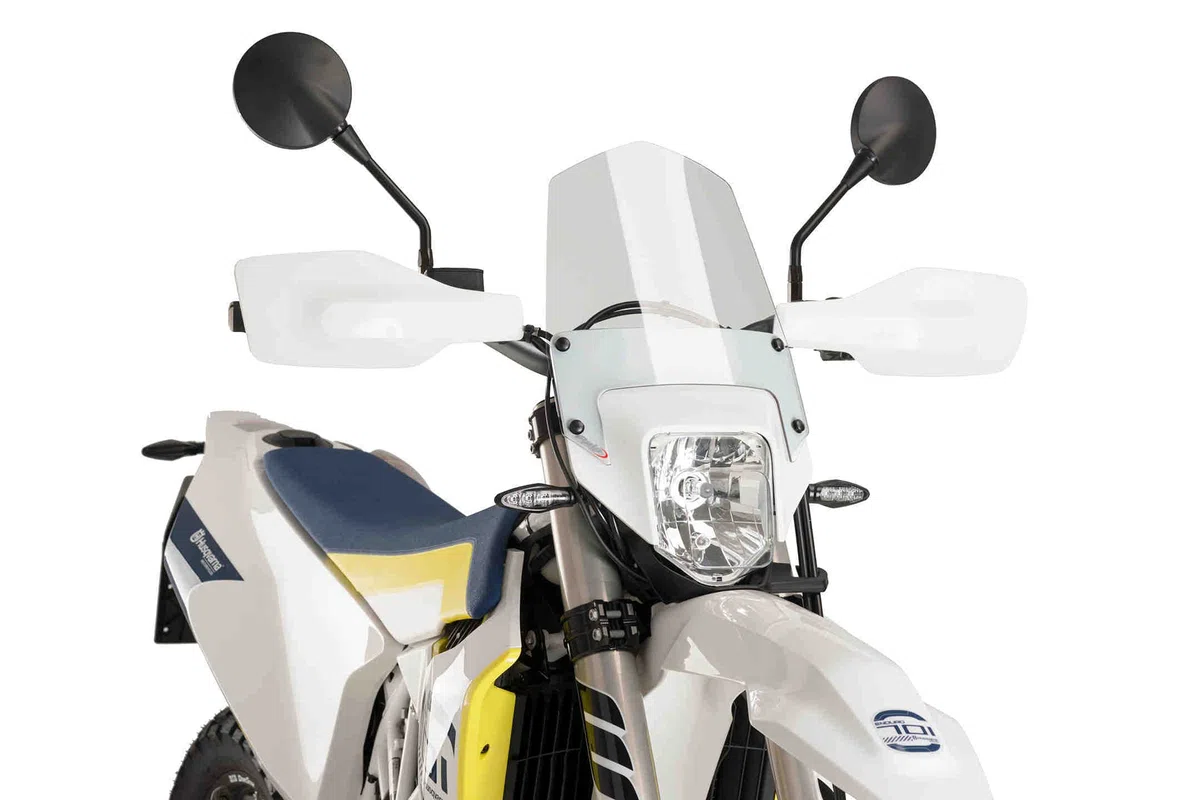 Puig 9867W Naked New Generation Sport sportlich und aerodynamisch aus 3 mm Acryl mit erhöhter Bauform zur Verbesserung des Schutzes bei gleichzeitig optimaler Sicht, Transparent