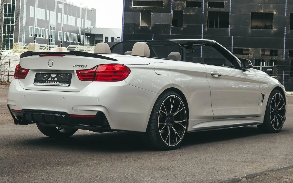 MpTuned Seitenschweller schwarz glänzend für BMW 4er F32 F33 F36 2014-2020 420i 430i 435i 440i 418d 420d 430d 435d